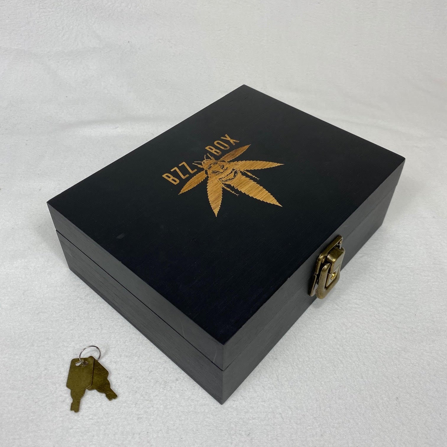 black travel stash box, smell proof