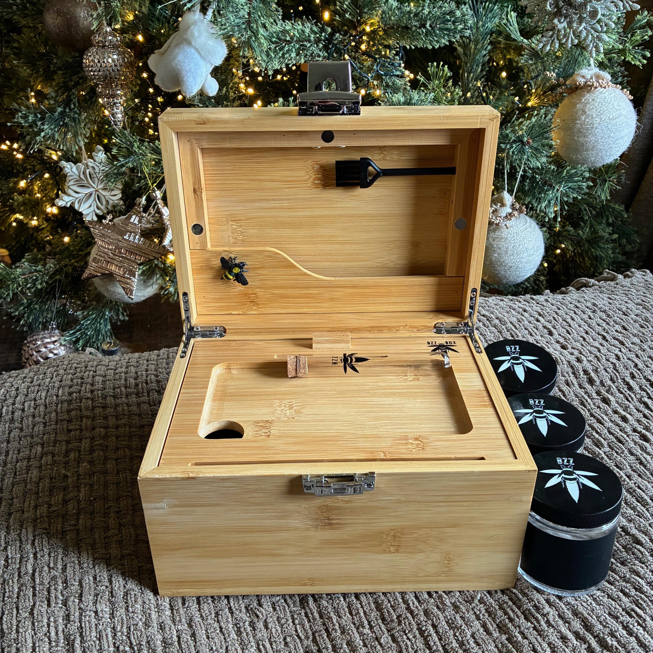 Large Bzz Box Stash Box | Smoking Accessories | Smell Proof Lock Box | Boxes & Bins |Storage & Organization | Bzz Box | Lock Box | Home & Living | smoking  Gift Idea | Stash Box l Rolling Tray l Three Stash Jars l 2 Pokers l Mini Brush l Chalk Marker